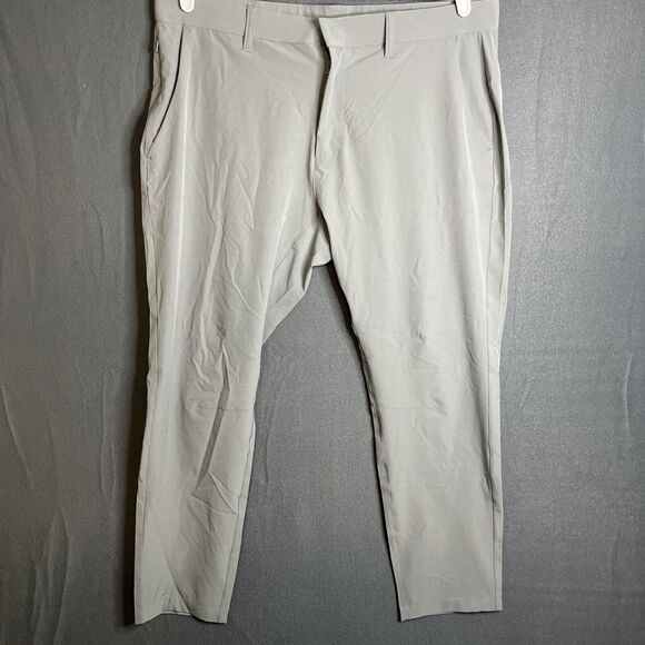 Fabletics The Only Pants‎ Mens Light Gray Performance Golf Stretch sz 32/30 - Picture 1 of 10